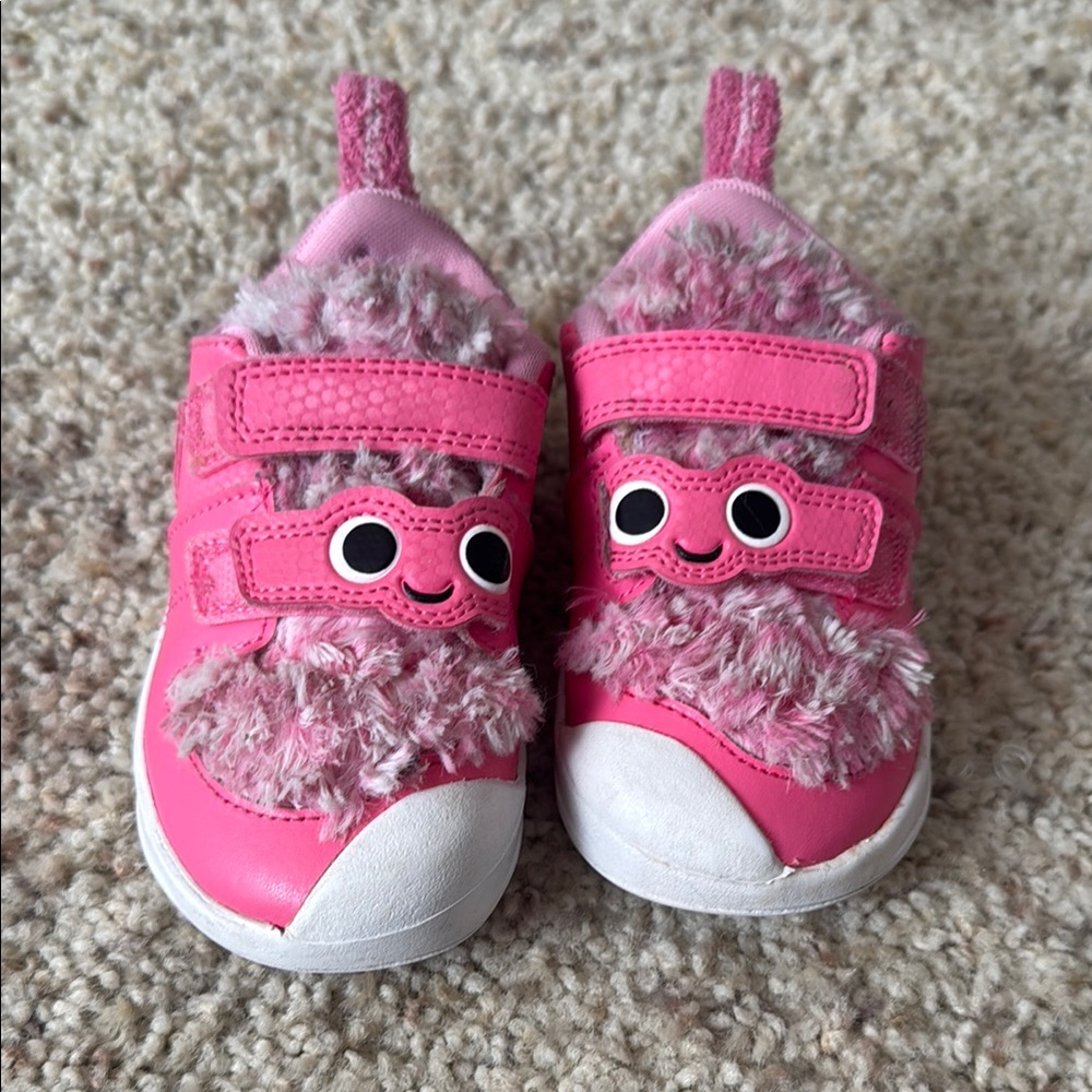 Nike toddler sneakers